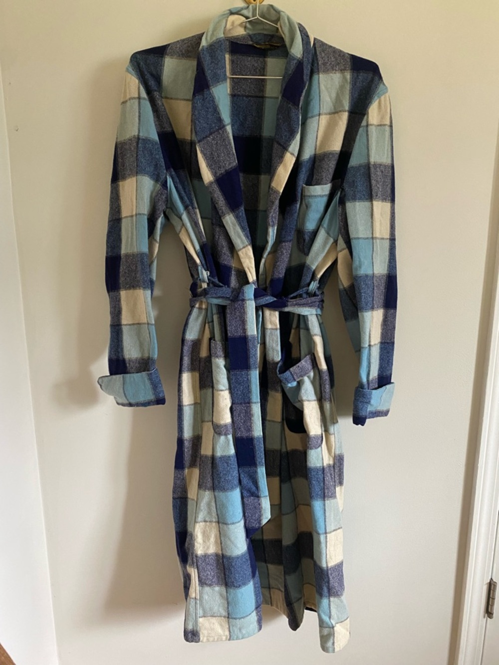 Vintage Parkella Flannel 100% Wool Blue Plaid Robe